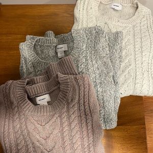 Old navy sweaters - White speckled